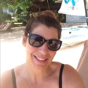 Meet your Posher, Nikki